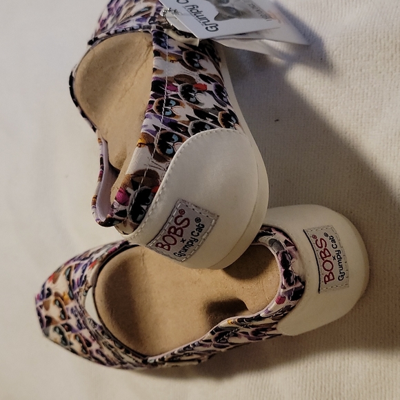 Bobs - Picture 3 of 4